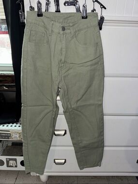 SHEIN Olive Green High-Waist Slim Jeans